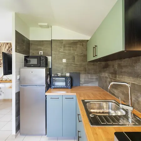 Holiday home Cosy Pavillon 2chambres Proche *
