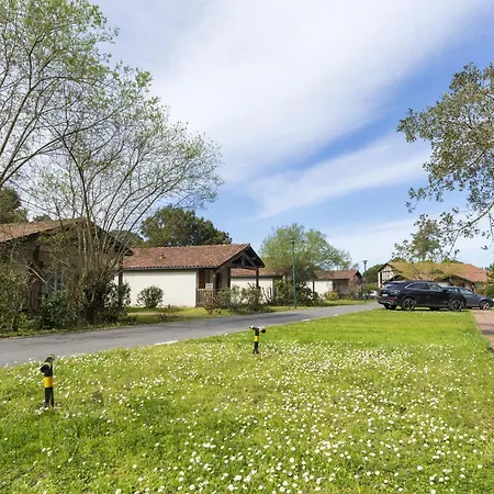 Holiday home Cosy Pavillon 2chambres Proche *