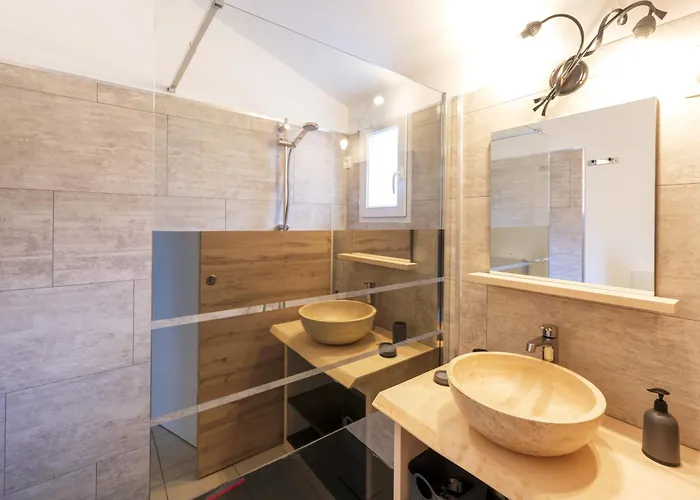 Cosy Pavillon 2chambres Proche Дом отдыха